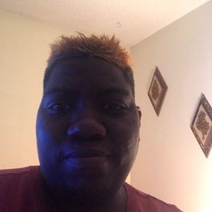 Meet your Posher, Tina